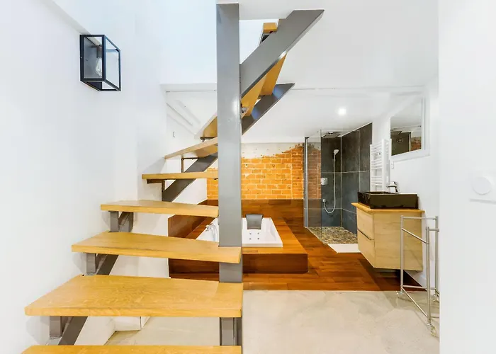 Daire Large Flat Very Close To Montmartre Paris